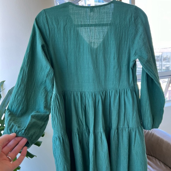 Perfect green mini dress - Picture 3 of 3